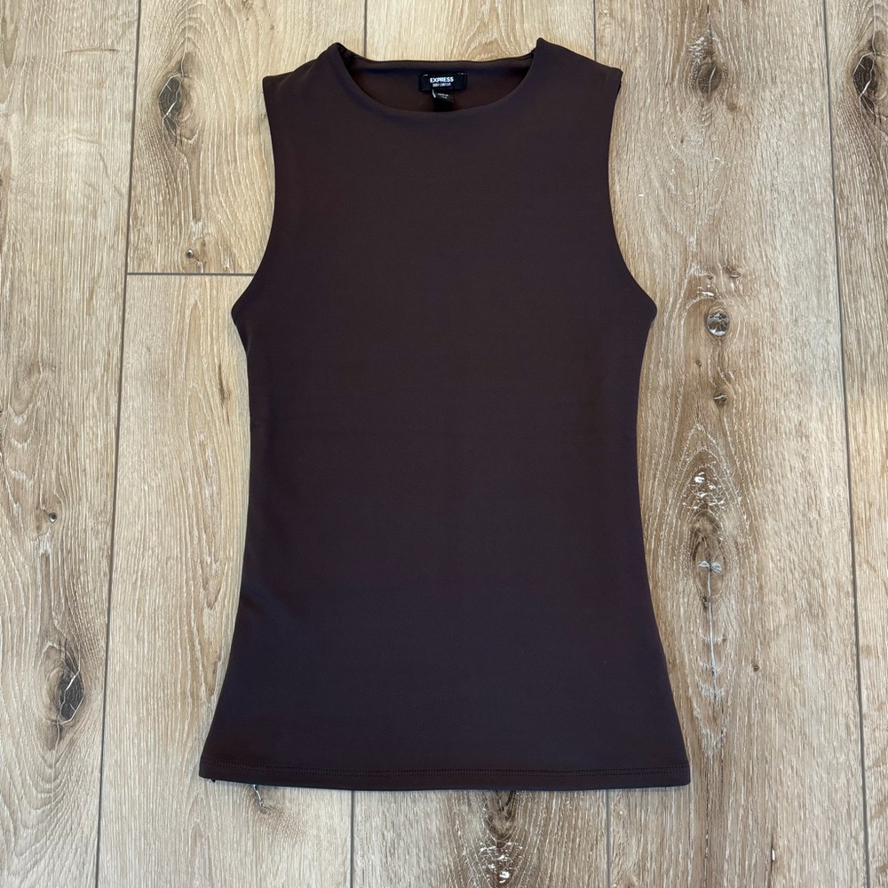 NWOT Brown Sleeveless Compression Tank Top Sculpting Top XXS